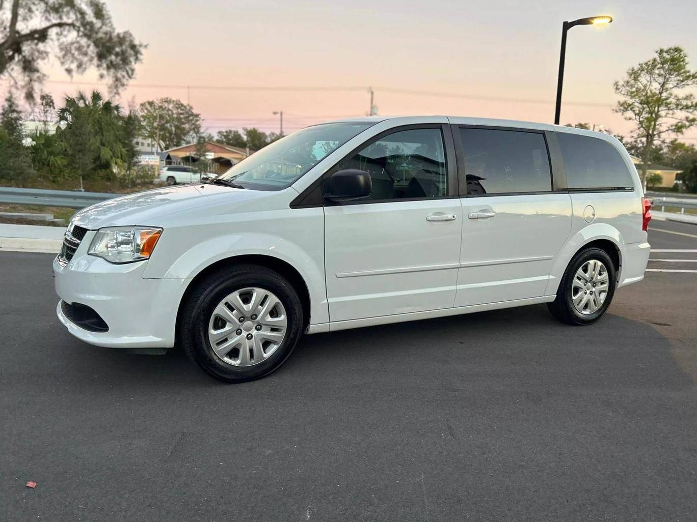 DODGE GRAND CARAVAN 2015 2C4RDGBG9FR667467 image